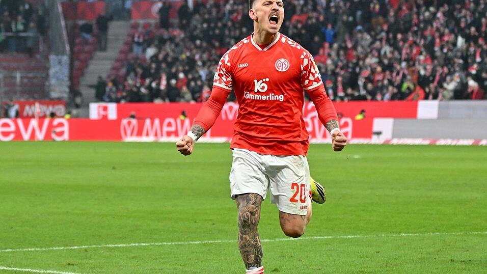 Schnelles Wiedersehen: Phillip Tietz, hier beim Torjubel f&uuml;r Mainz, trifft auf seinen Ex-Club. (Archivbild)