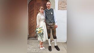 Sandra und Markus Irrgang haben geheiratet. Sandra und Markus Irrgang haben geheiratet.