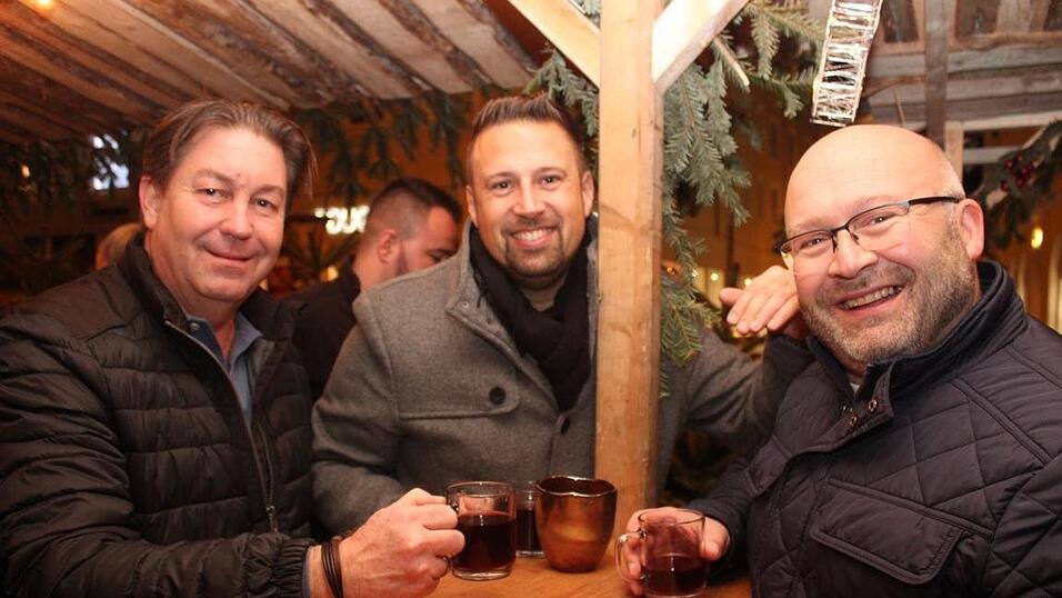 In Landshut lockten am Wochenende der Kunsthandwerkermarkt und die H&uuml;ttengaudi zahlreiche Besucher an.