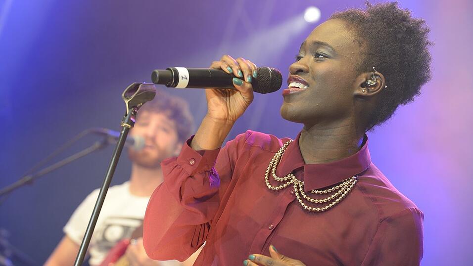 Impressionen vom Auftritt von Ivy Quainoo. Foto: Ulli Scharrer / Mathias Adam