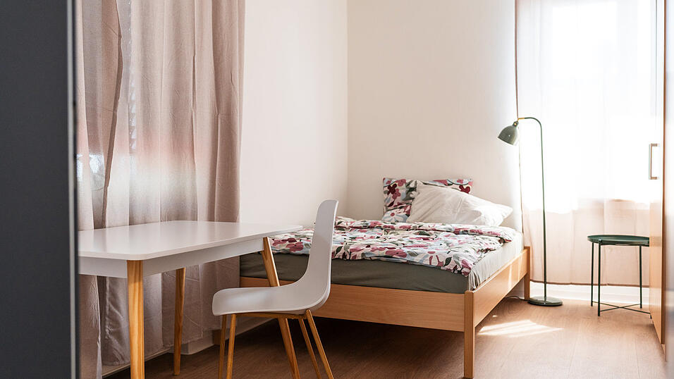 Betroffene können in den Frauenhäusern der AWO sowie der Caritas in Landshut Zuflucht finden - sofern ein Platz verfügbar ist. Betroffene können in den Frauenhäusern der AWO sowie der Caritas in Landshut Zuflucht finden - sofern ein Platz verfügbar ist.