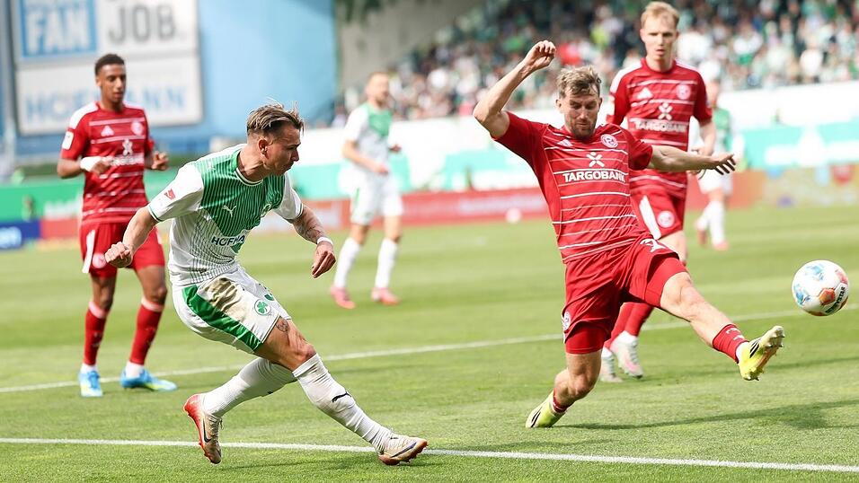 Duell im Keller: F&uuml;rth gegen D&uuml;sseldorf.