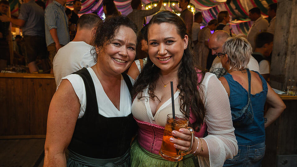 Die Partybilder vom Donnerstag, 15. August 2024, aus dem Festzelt Weckmann. Die Partybilder vom Donnerstag, 15. August 2024, aus dem Festzelt Weckmann.