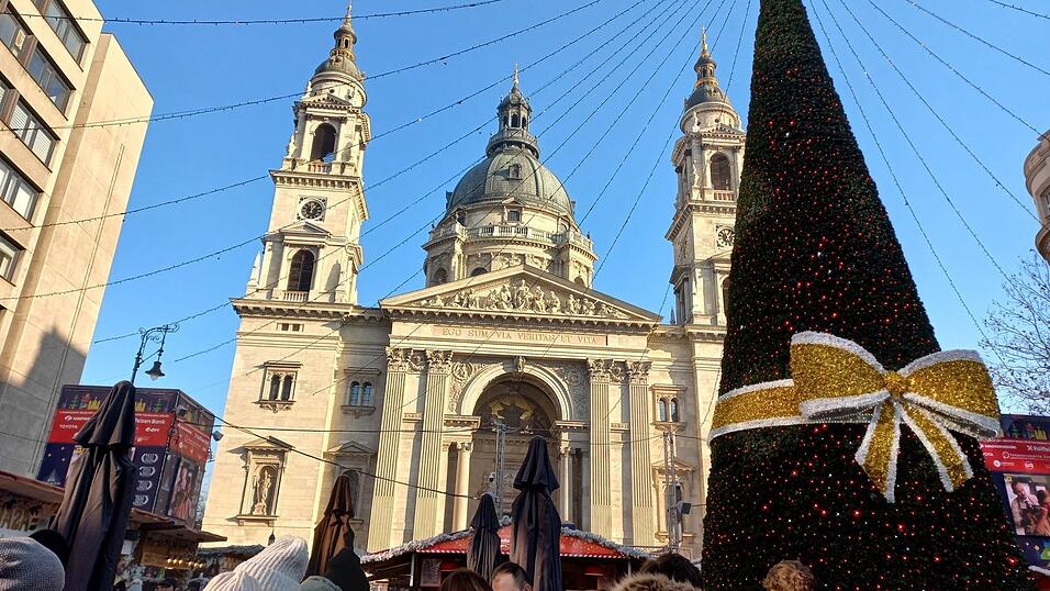 Eindrücke aus Budapest rund um den Jahreswechsel.