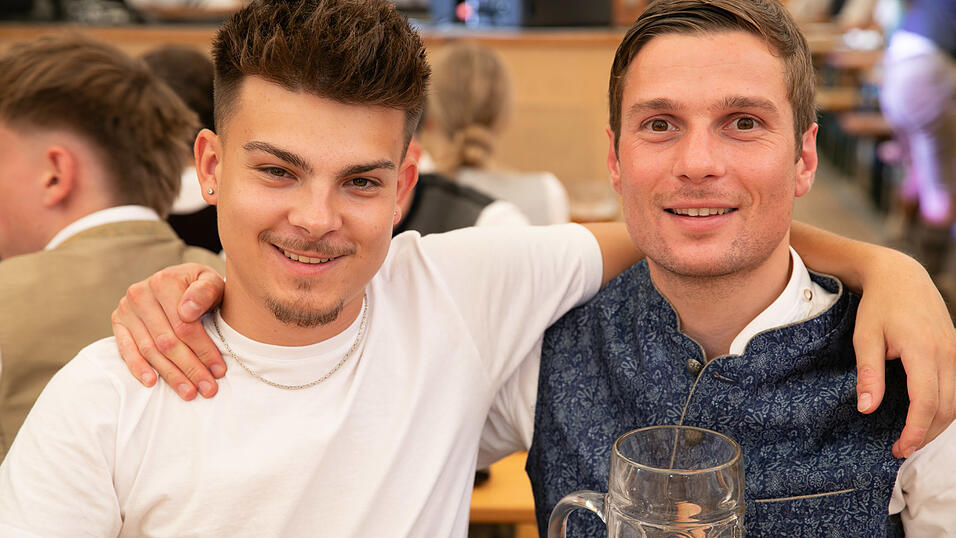 Die Partybilder vom Sonntag, 10. August, aus dem Festzelt Nothaft. Die Partybilder vom Sonntag, 10. August, aus dem Festzelt Nothaft.