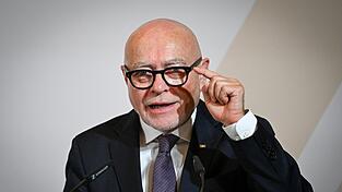 Der fr&uuml;here Richter des Bundesverfassungsgerichts, Udo Di Fabio, ist derzeit noch zur&uuml;ckhaltend mit Blick auf ein m&ouml;gliches AfD-Verbotsverfahren. (Archivfoto)