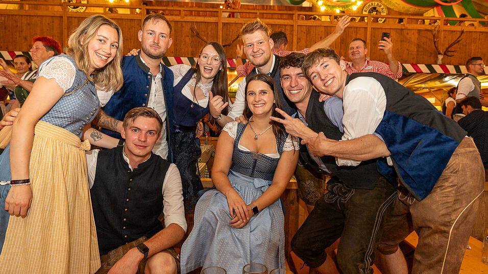 Die Partybilder vom Freitag, 9. August 2024, aus dem Festzelt Weckmann. Die Partybilder vom Freitag, 9. August 2024, aus dem Festzelt Weckmann.