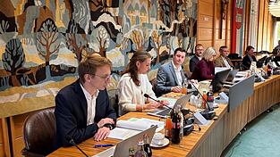 Kreiskämmerer legt die Schülerzahlen für die Realschule Bad Kötzting vor. Kreiskämmerer legt die Schülerzahlen für die Realschule Bad Kötzting vor.
