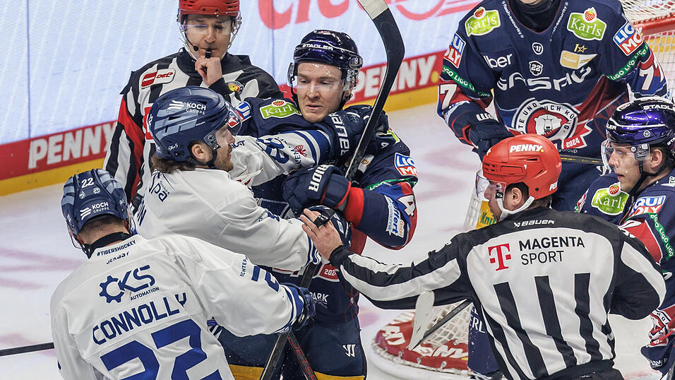 Die Straubing Tigers sind am Dienstagabend aus den Playoffs ausgeschieden.