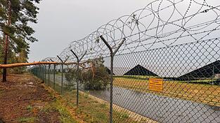 Wetterbedingt musste der Flugbetrieb am Abend vorübergehend eingestellt werden. Wetterbedingt musste der Flugbetrieb am Abend vorübergehend eingestellt werden.