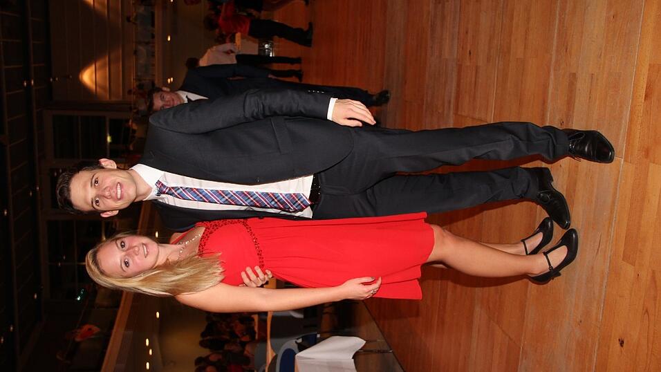 Die Bilder vom Abschlussball der Tanzschule Seidel in der Fraunhofer-Halle am 28. November. Die Bilder vom Abschlussball der Tanzschule Seidel in der Fraunhofer-Halle am 28. November.