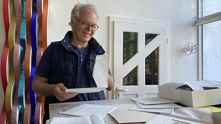 Wolfgang Zeilbeck in seinem Atelier zuhause in Vilsbiburg.