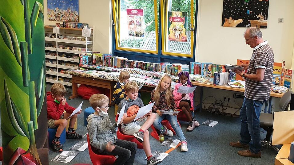 Spielerisch widmeten sich die Kinder dem Lesen.