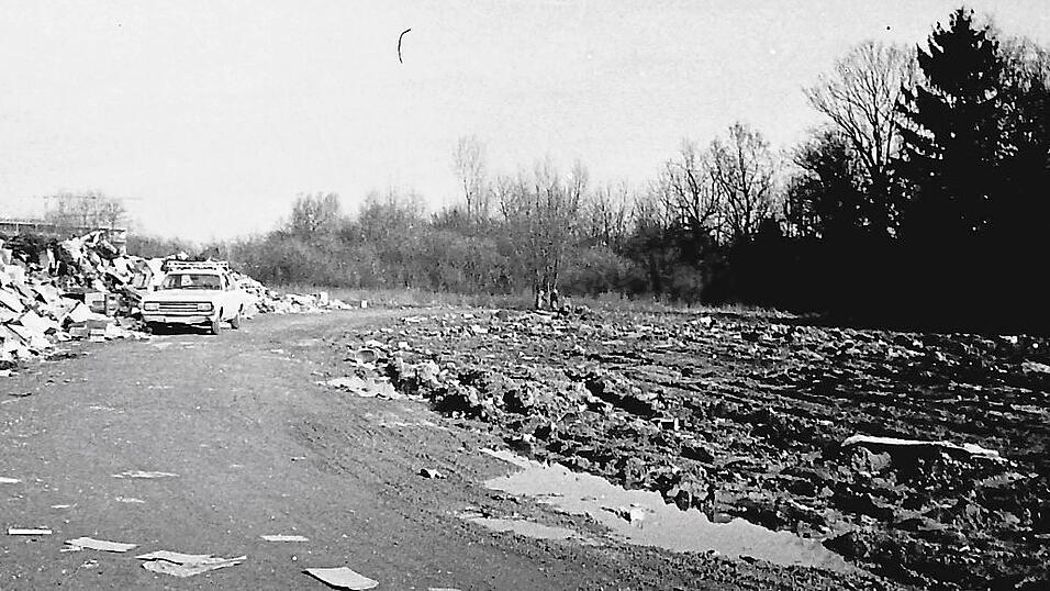 Weit verstreut wurde der M&uuml;ll entsorgt.