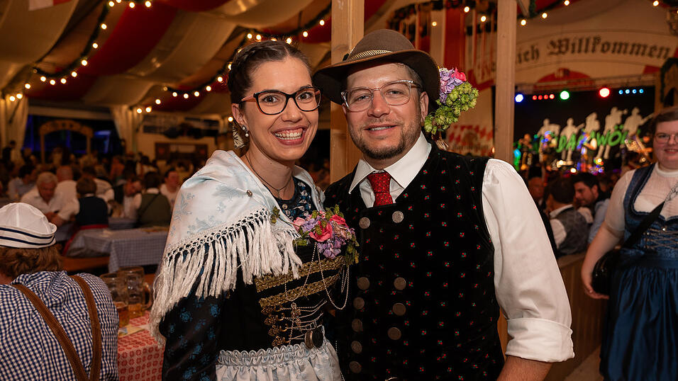 Die Partybilder vom Freitag, 11. August 2023, aus dem Festzelt Greindl. Die Partybilder vom Freitag, 11. August 2023, aus dem Festzelt Greindl.