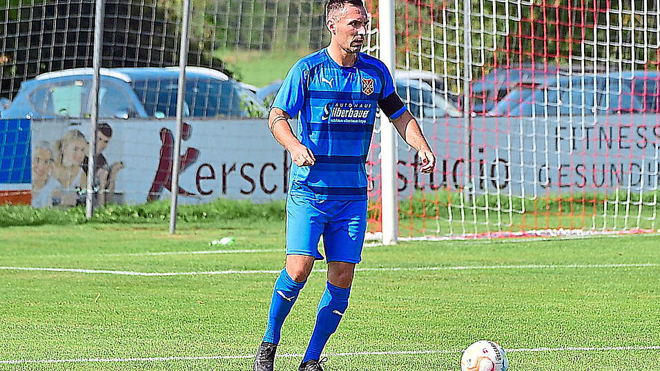 K&ouml;tztings Kapit&auml;n Martin Vesenjak feierte am Dienstag seinen 34. Geburtstag, die Mannschaft m&ouml;chte ihm dazu einem Heimsieg gegen den ASV Burglengenfeld schenken.