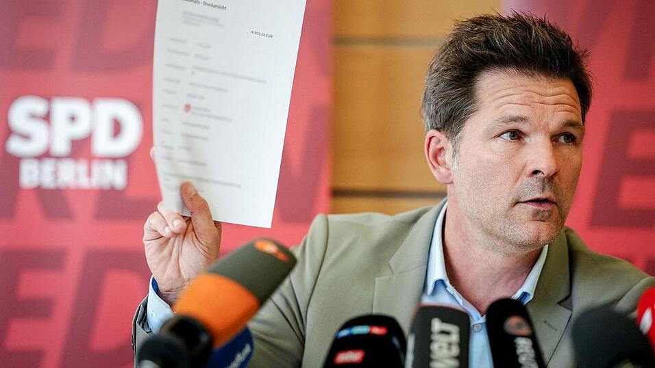 Der SPD-Berliner Spitzenkandidat Steffen Krach betont, im Kontext mit einem Vergabeverfahren in der Region Hannover keine Spende angenommen zu haben. Der SPD-Berliner Spitzenkandidat Steffen Krach betont, im Kontext mit einem Vergabeverfahren in der Region Hannover keine Spende angenommen zu haben.