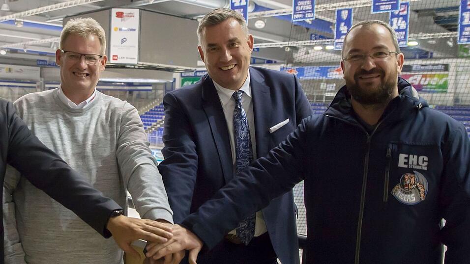Werden bei den Neuwahlen des EHC Straubing nicht mehr antreten: Gerhard Fischer (von links), Markus Böhm und Hannes Süß. Werden bei den Neuwahlen des EHC Straubing nicht mehr antreten: Gerhard Fischer (von links), Markus Böhm und Hannes Süß.