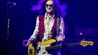 Glenn Hughes muss sich aus gesundheitlichen Gründen vom Bühnenleben verabschieden. (Archivbild) Glenn Hughes muss sich aus gesundheitlichen Gründen vom Bühnenleben verabschieden. (Archivbild)