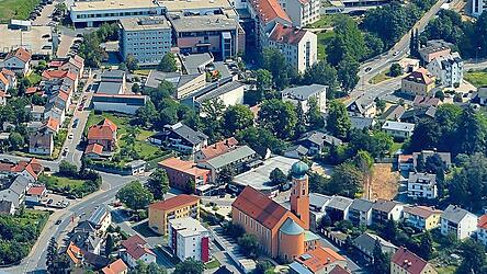 Eine Station seines Priesterlebens führt Josef Triebenbacher nach Sankt Josef. Eine Station seines Priesterlebens führt Josef Triebenbacher nach Sankt Josef.