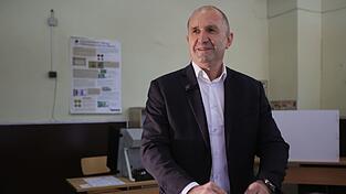 Bulgariens Ex-Pr&auml;sident Radew steht mit seinem B&uuml;ndnis vor einem deutlichen Sieg.