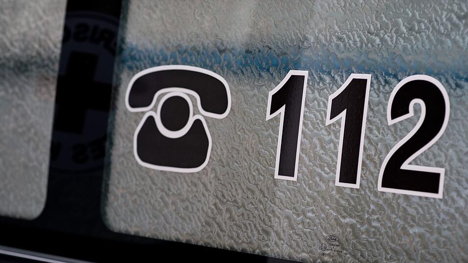 Der Rettungsdienst wurde alarmiert. (Symbolbild)