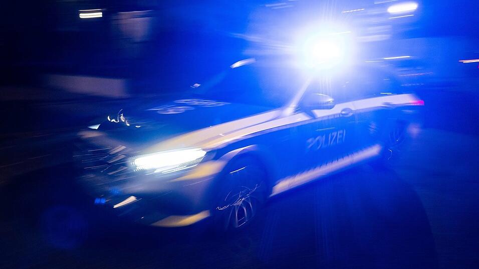 Die Polizei verfolgte das Auto. (Symbolbild)