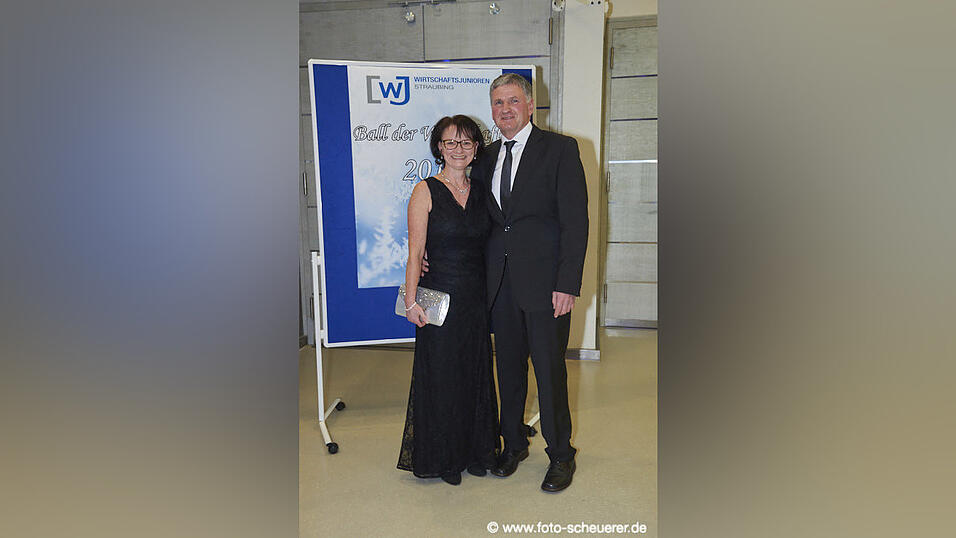 Feiern k&ouml;nnen sie, die Wirtschaftsjunioren - hier ist der Beweis!