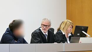 Das Gericht verhängte gegen den Angeklagten eine Haftstrafe sowie ein Berufsverbot. (Archivbild)