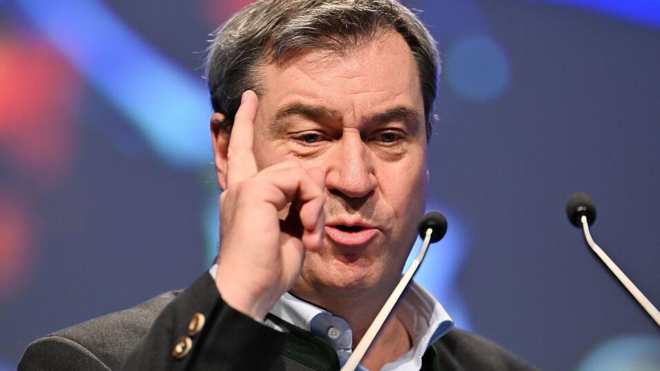 Die CSU will ihren Plan für den Aschermittwoch nicht ändern. Parteichef Markus Söder will wie geplant auftreten. (Archivbild) Die CSU will ihren Plan für den Aschermittwoch nicht ändern. Parteichef Markus Söder will wie geplant auftreten. (Archivbild)