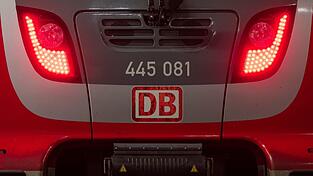Die typisch rote Farbe der Regionalzüge wird auf einer Strecke Pegnitztal vorerst nicht mehr zu sehen sein. (Symbolbild)