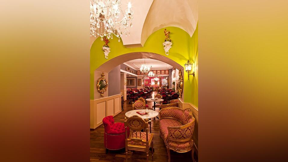 Das traditionsreiche Cafe im Herzen der Landshuter Altstadt wird weiter betrieben. Das traditionsreiche Cafe im Herzen der Landshuter Altstadt wird weiter betrieben.