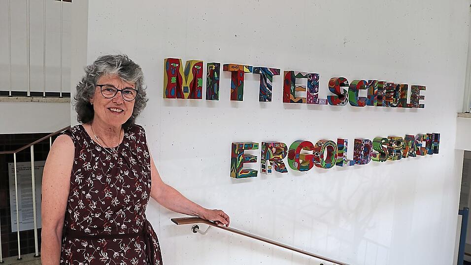 Christine Kreuzpaintner war neun Jahre Rektorin an der Mittelschule. Christine Kreuzpaintner war neun Jahre Rektorin an der Mittelschule.