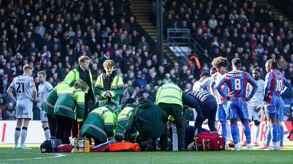 Jean-Philippe Mateta von Crystal Palace muss medizinisch behandelt werden.