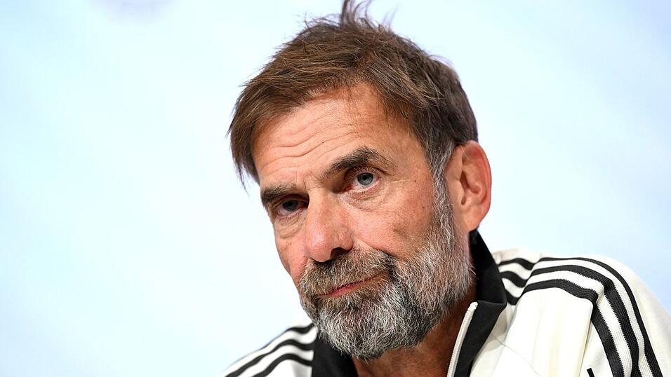Kein Raum für Rassisten: Jürgen Klopp hat eine klare Meinung zu beleidigenden Äußerungen im Netz. Kein Raum für Rassisten: Jürgen Klopp hat eine klare Meinung zu beleidigenden Äußerungen im Netz.