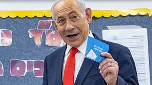 Israels Ministerpr&auml;sident Benjamin Netanjahu ruft seine Anh&auml;nger auf, zur Wahl zu gehen. Foto aktuell