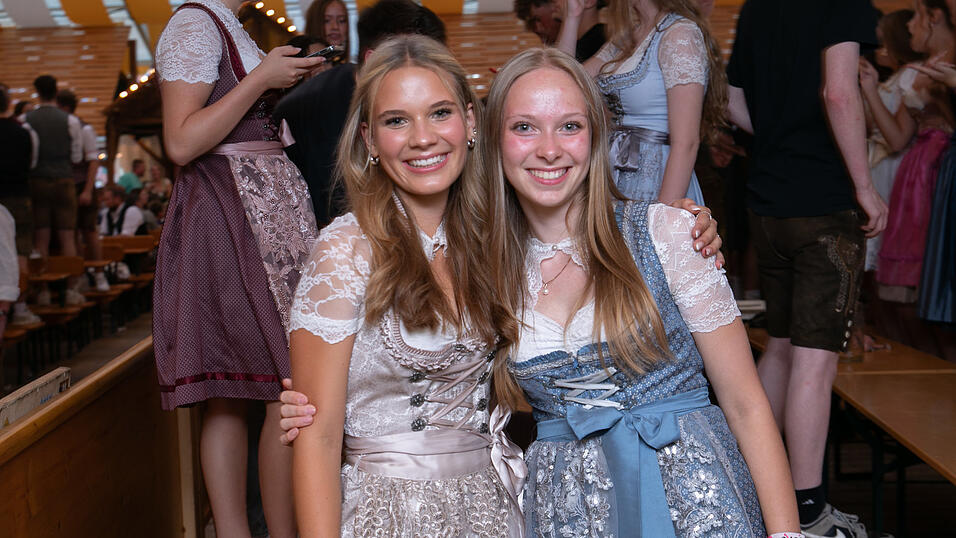 Die Partybilder vom Sonntag, 17. August, aus dem Festzelt Nothaft. Die Partybilder vom Sonntag, 17. August, aus dem Festzelt Nothaft.