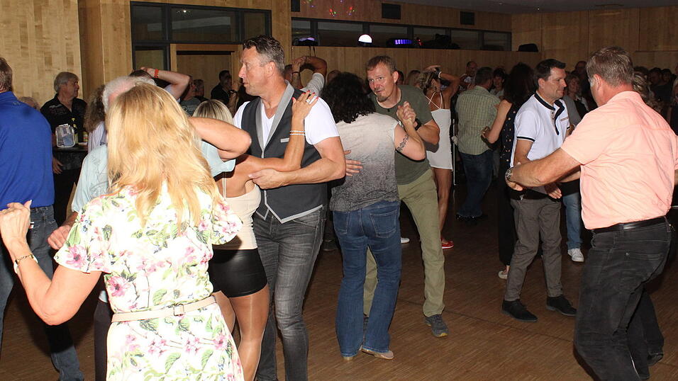 Beste Stimmung herrschte bei der Eskara-&Uuml;30-Party.