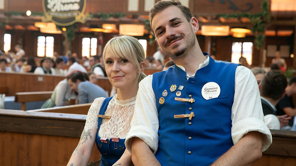 Die Partybilder vom Montag, 18. August, aus dem Festzelt Wenisch. Die Partybilder vom Montag, 18. August, aus dem Festzelt Wenisch.