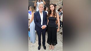 Der Hollywood-Star Michael Douglas mit seiner Tochter Carys Zeta Douglas auf Mallorca. Der Hollywood-Star Michael Douglas mit seiner Tochter Carys Zeta Douglas auf Mallorca.