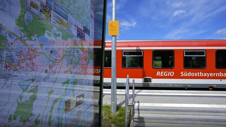 In den Zügen der Südostbayern ist die Fahrradmitnahme weiterhin möglich - und zwar unbefristet. In den Zügen der Südostbayern ist die Fahrradmitnahme weiterhin möglich - und zwar unbefristet.