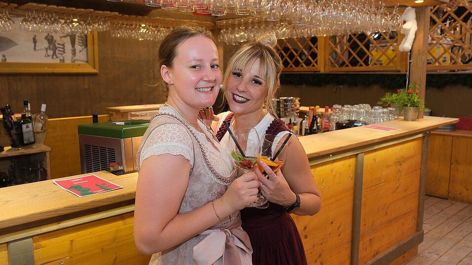 Die Partybilder vom Mittwoch, 16. August 2023, aus dem Festzelt Krönner. Die Partybilder vom Mittwoch, 16. August 2023, aus dem Festzelt Krönner.