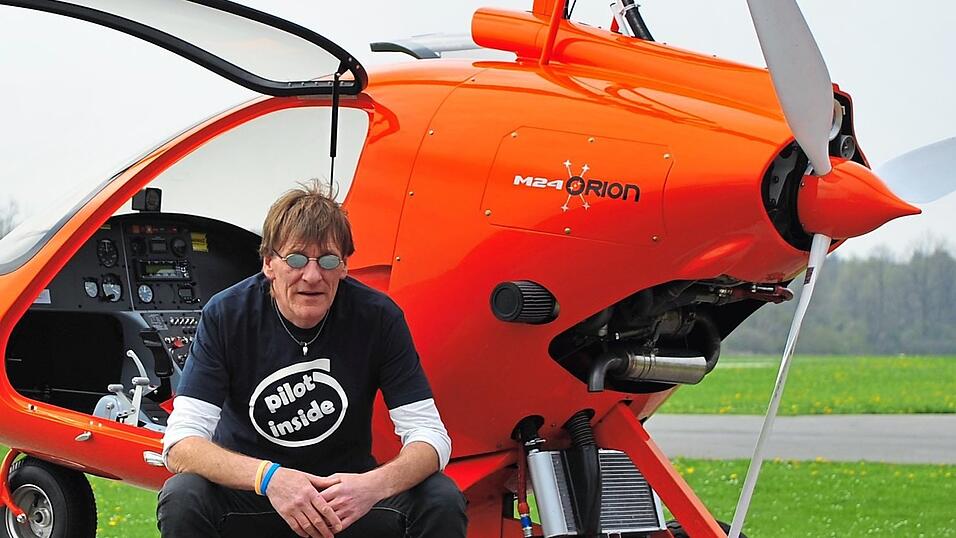 Ein gro&szlig;es Hobby von G&uuml;nther Pletschacher, Landratskandidat von &bdquo;Freising f&uuml;r alle&ldquo;, ist das Hubschrauberfliegen.