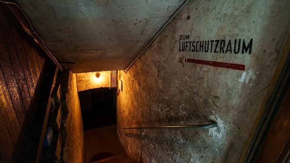 Bunker zeugen oft noch vom Zweiten Weltkrieg. Heute gibt es solche Anlagen in Bayern quasi nicht mehr. (Archivbild) Bunker zeugen oft noch vom Zweiten Weltkrieg. Heute gibt es solche Anlagen in Bayern quasi nicht mehr. (Archivbild)