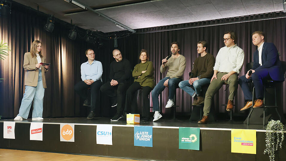 Die Vertreter der jeweiligen Listen diskutierten teils heftigt, zeigten aber auch Einigkeit.