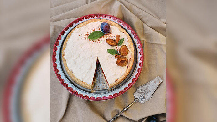 Herbstliche Zwetschgen-Pannacotta-Tarte Herbstliche Zwetschgen-Pannacotta-Tarte