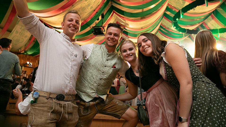 Echte Blasmusikfans lie&szlig;en sich auch den zweiten Auftritt in Folge am Dienstagabend nicht entgehen.