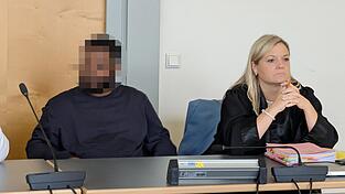 Der 27-jährige Eritreer kommt aus der einstweiligen Unterbringung in der Psychiatrie frei. Der 27-jährige Eritreer kommt aus der einstweiligen Unterbringung in der Psychiatrie frei.