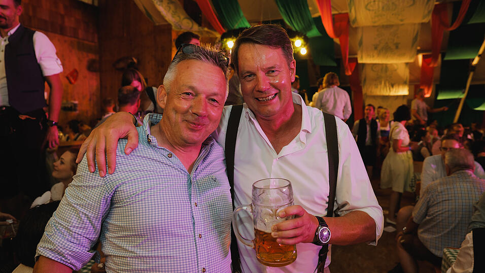 Die Partybilder vom Dienstag, 13. August 2024, aus dem Festzelt Weckmann. Die Partybilder vom Dienstag, 13. August 2024, aus dem Festzelt Weckmann.