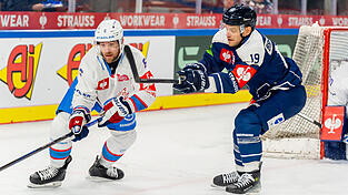Tim Brunnhuber (rechts) und die Tigers kennen den Sonntagsgegner aus Zürich (links Yannick Weber) bestens aus 2024/25.